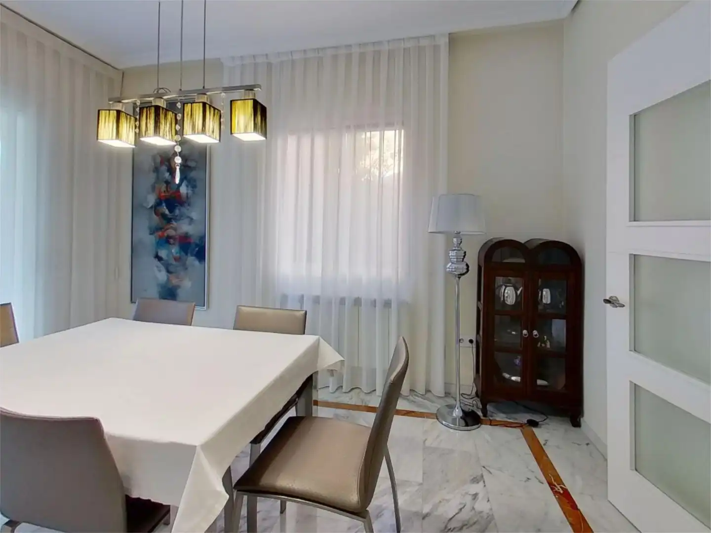 Piso en venta en Urbanizaciones Comedor de Piso en venta en Rivas-Vaciamadrid con Aire acondicionado, Calefacción y Jardín privado