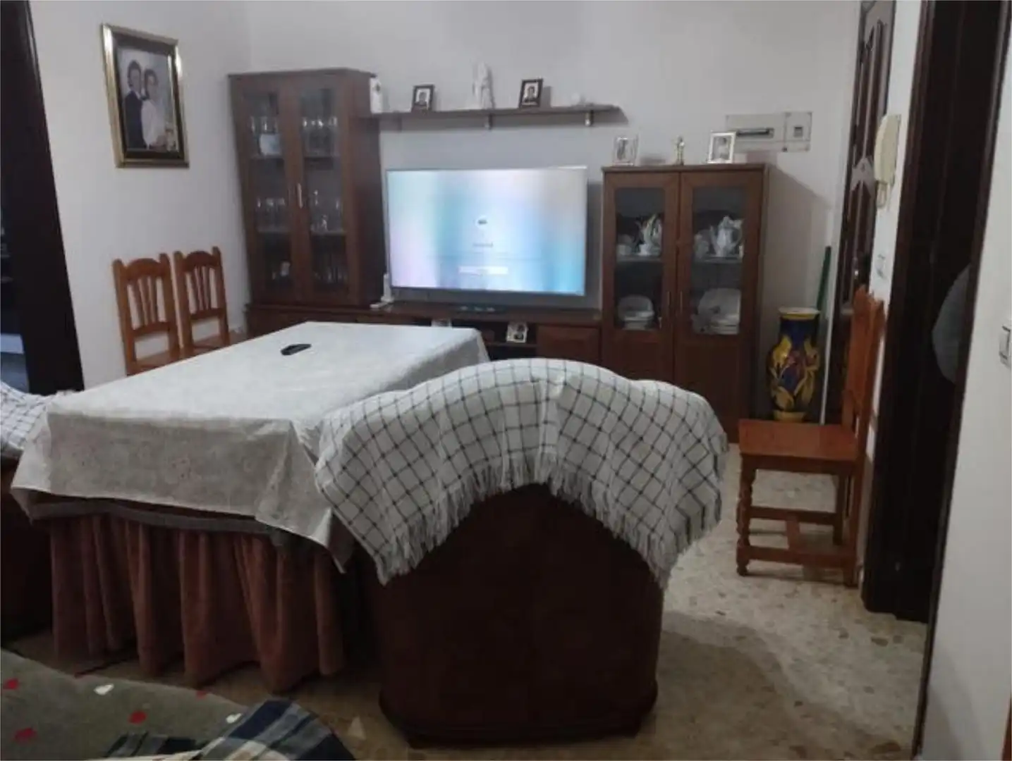 Piso en venta en Mairena del Alcor Sala de estar de Piso en venta en Mairena del Alcor con Terraza y Trastero