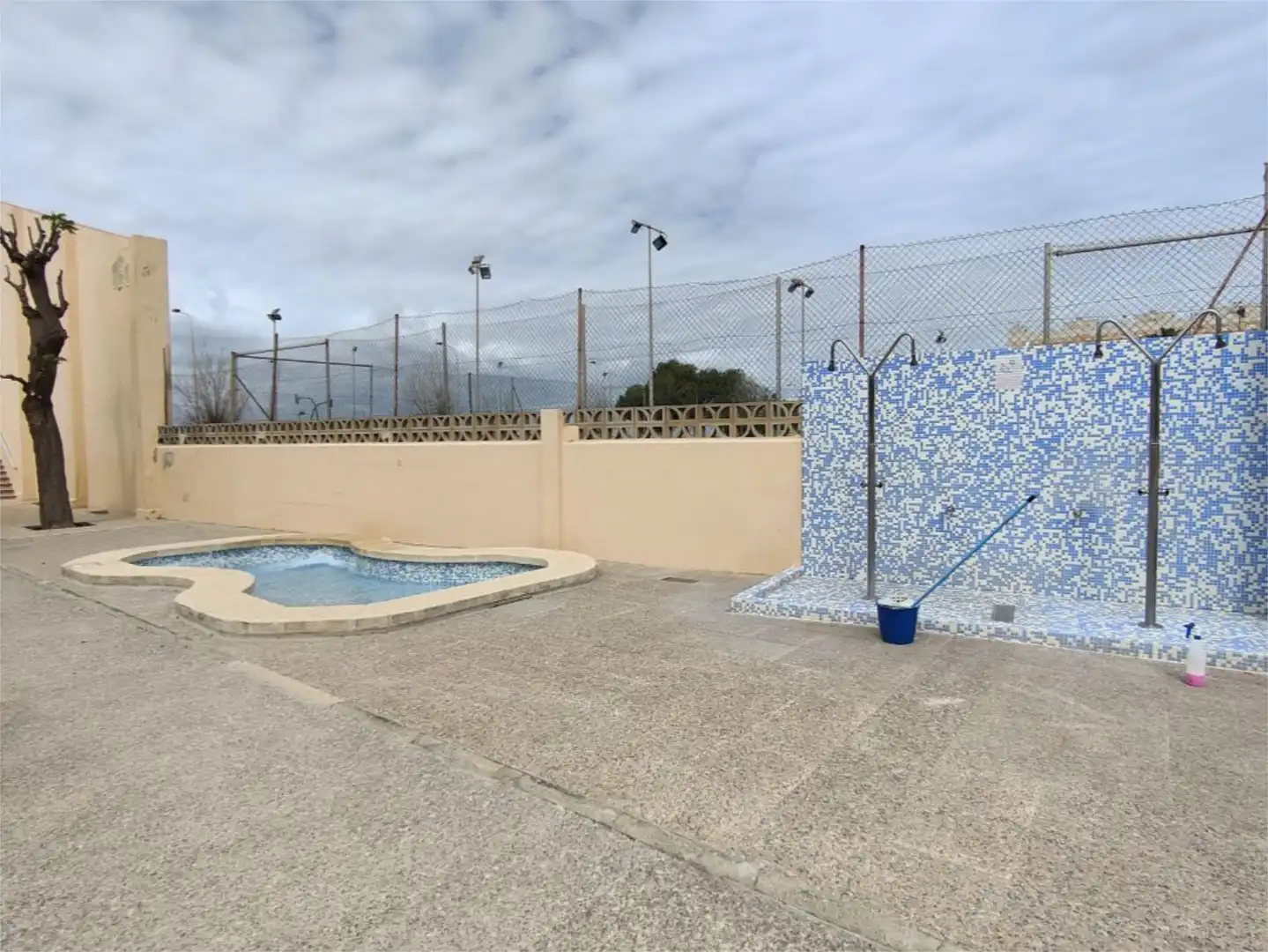 Piscina de Pis de lloguer en Valencia amb Aire condicionat, Jardí privat i Terrassa