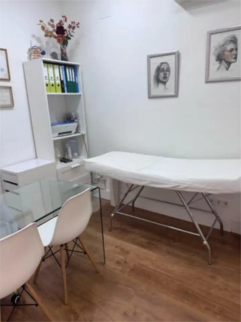 Habitación de Oficina de alquiler en  Madrid Capital con Aire acondicionado