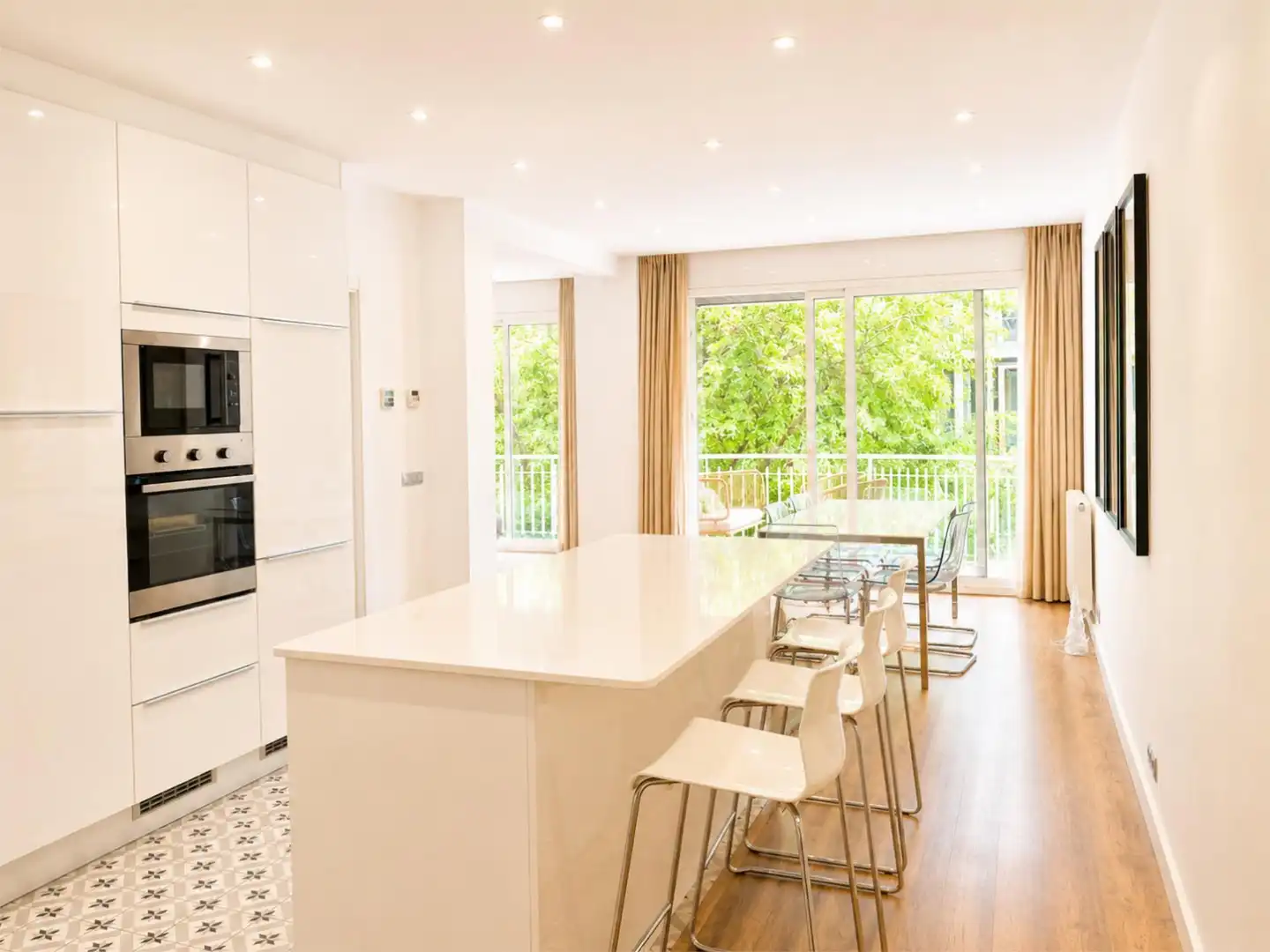 Piso en venta en Carrer de Còrsega, 272, Dreta de l'Eixample Cocina de Piso en venta en Barcelona Capital con Aire acondicionado, Terraza y Balcón