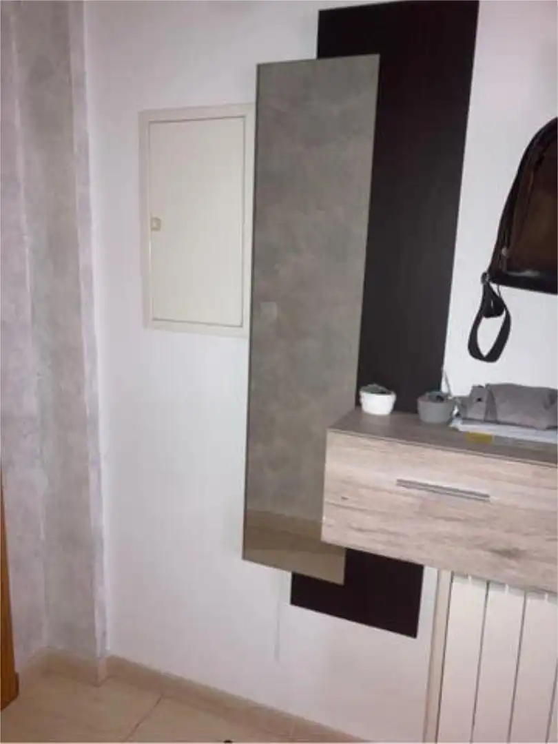 Piso en venta en Cúllar Baño de Piso en venta en Cúllar con Calefacción, Terraza y Amueblado
