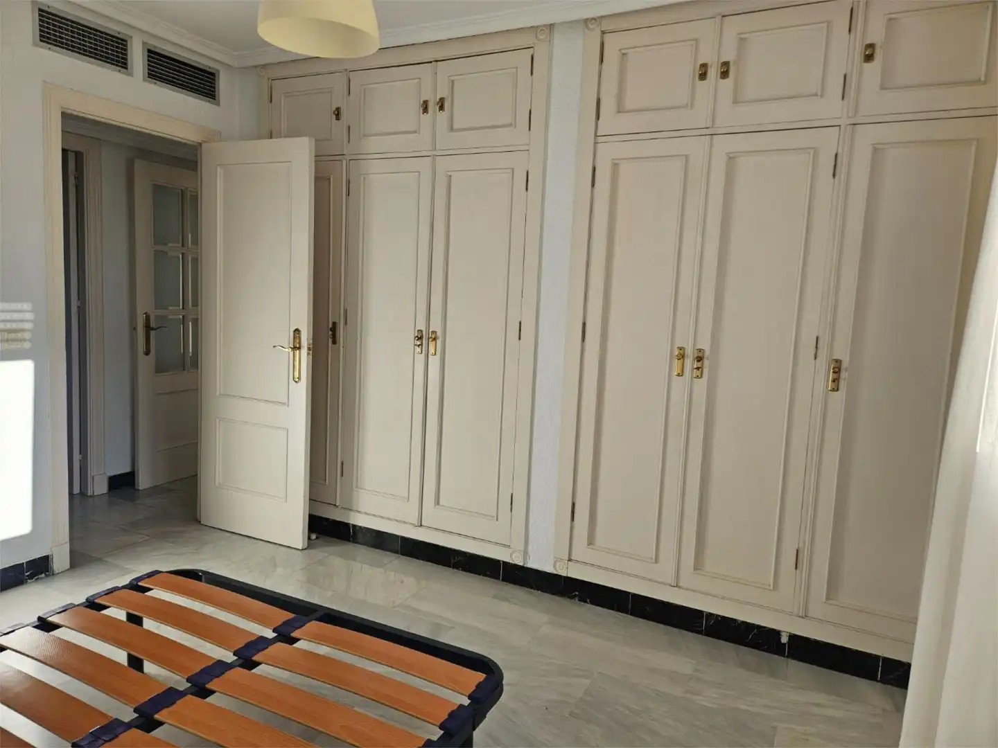 Flat for rent in Calle Real, 27, Barrio Bajo Flat for rent in Calle Real, 27, Barrio Bajo