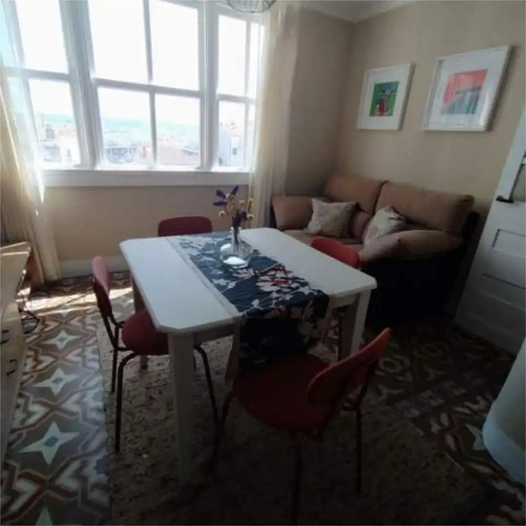 Comedor de Piso de alquiler en A Coruña Capital  con Trastero