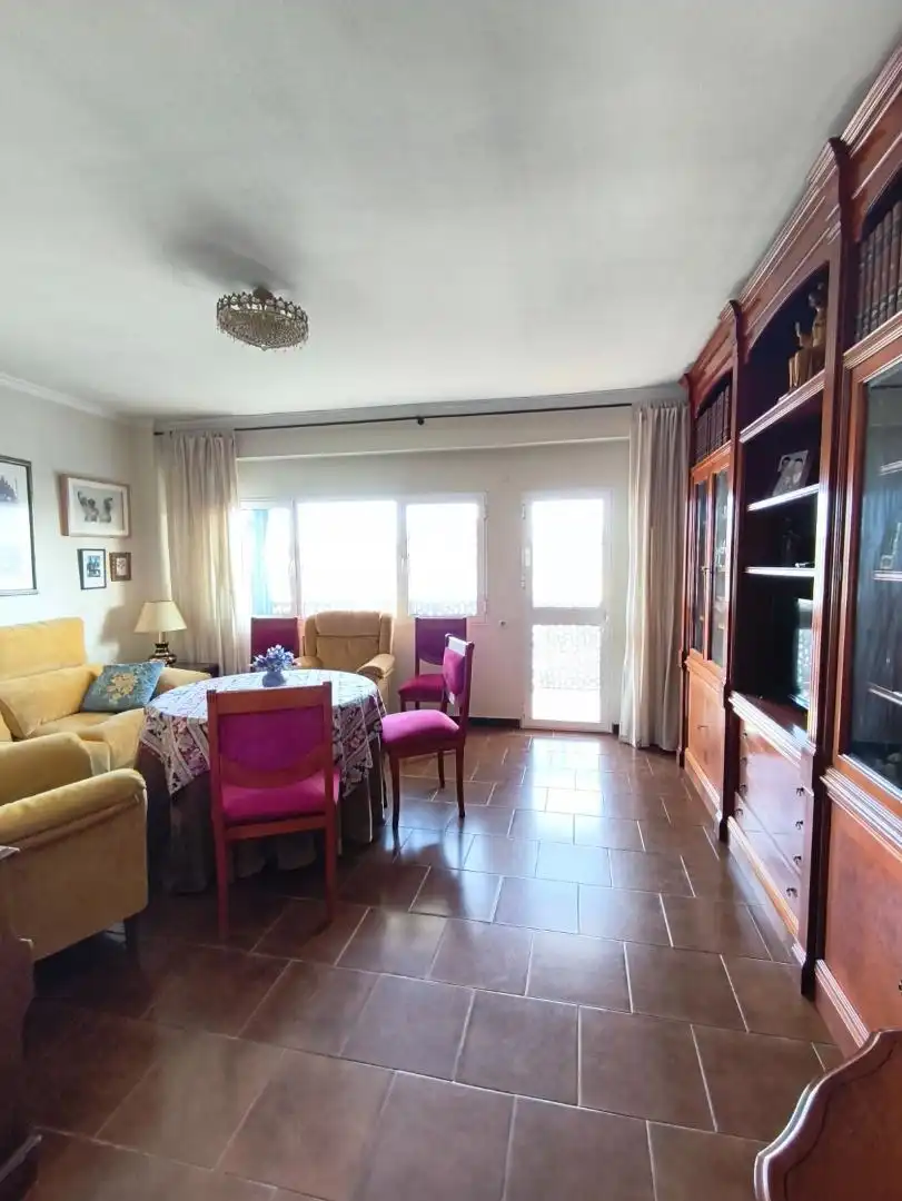 Dining room of Flat for sale in Sevilla  with Air Conditioner, Terrace and Community parking