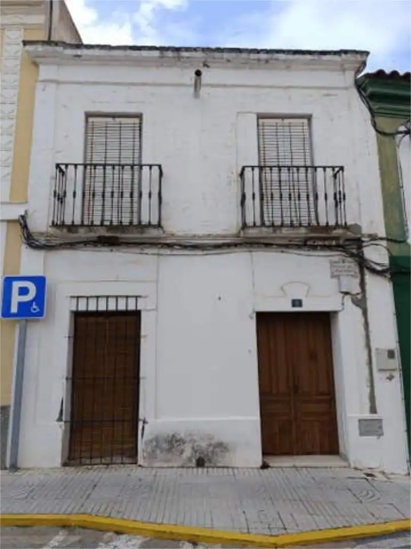 Casa o xalet en venda a La Zarza (Badajoz) Vista exterior de Casa o xalet en venda en La Zarza (Badajoz)