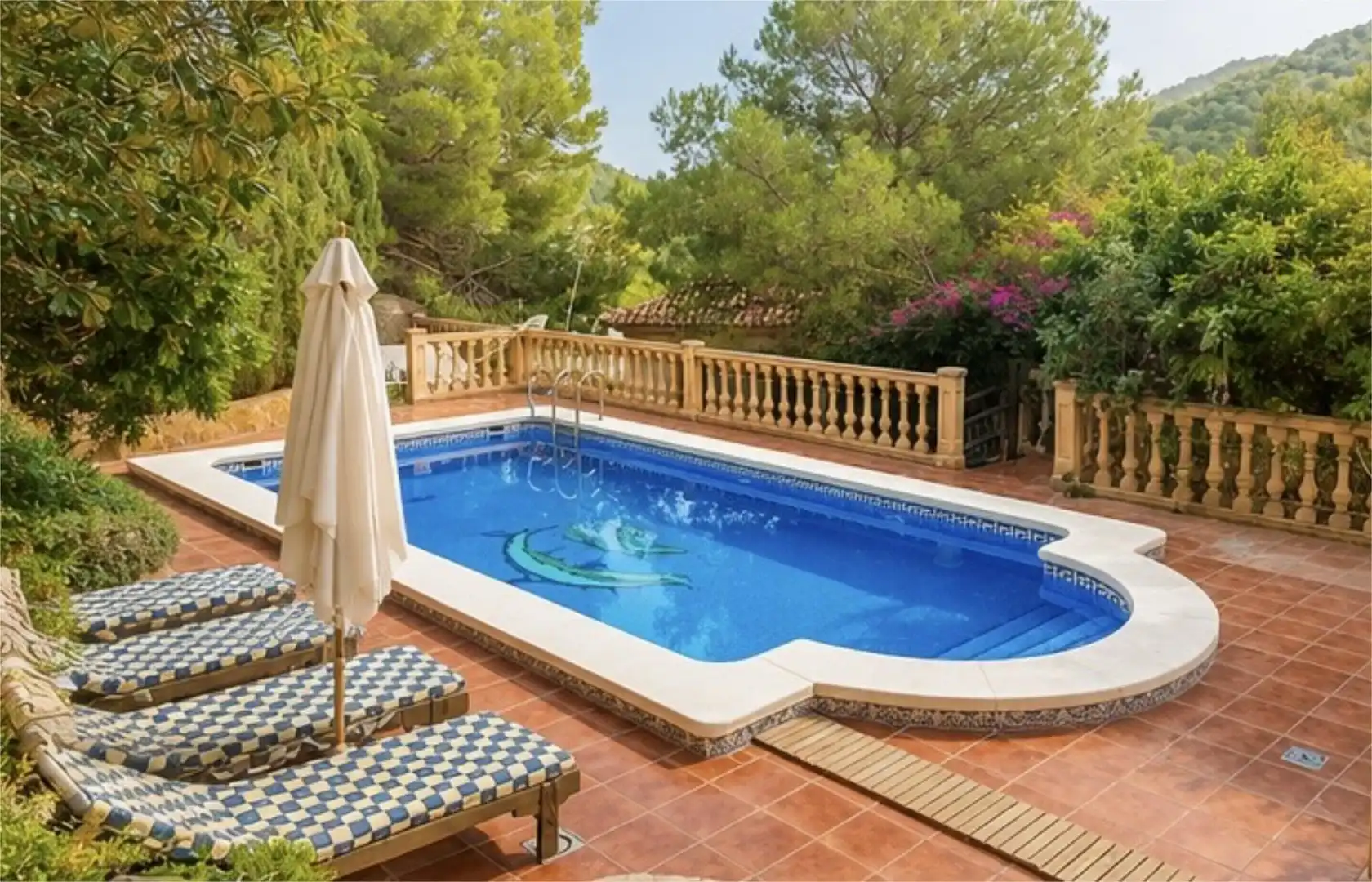 Piscina de Casa o xalet de lloguer en Gilet amb Aire condicionat, Calefacció i Jardí privat