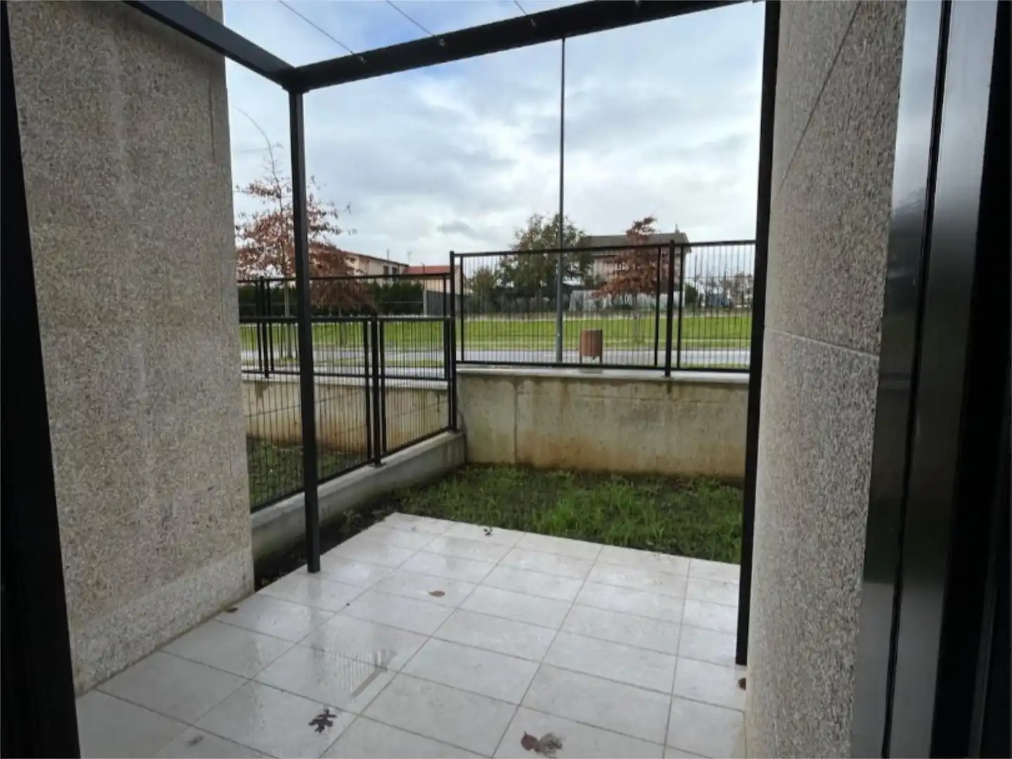 Piso de alquiler en Rúa Xenza, 22, Liáns Terraza de Piso de alquiler en Oleiros con Calefacción, Jardín privado y Parquet