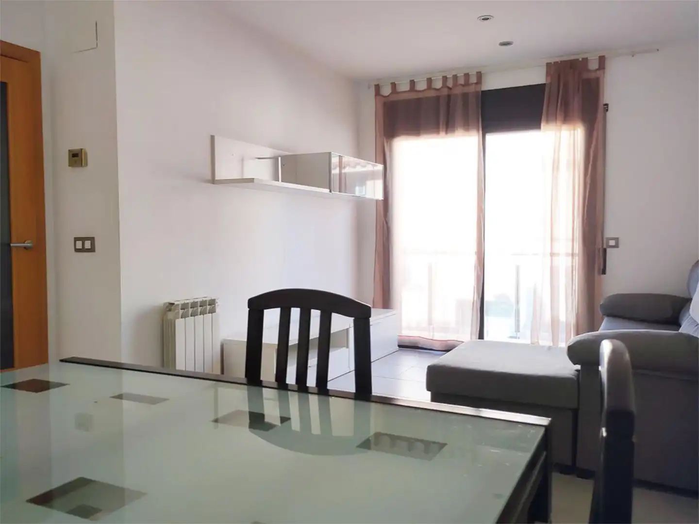 Sala de estar de Piso de alquiler en Figueres con Calefacción, Amueblado y Parking comunitario