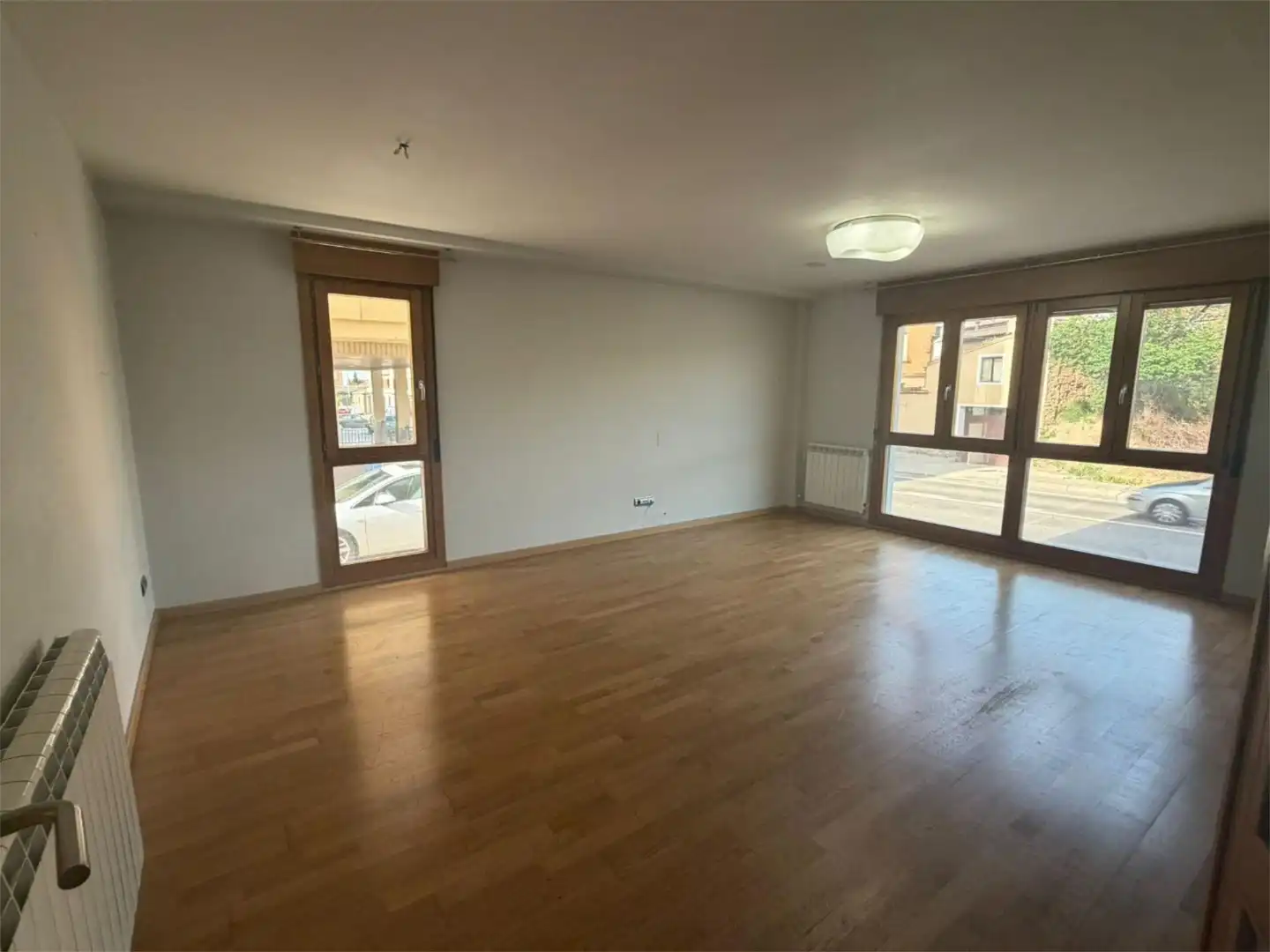 Wohnzimmer von Wohnung zum Verkauf in Tarazona mit Klimaanlage, Heizung und Parkett