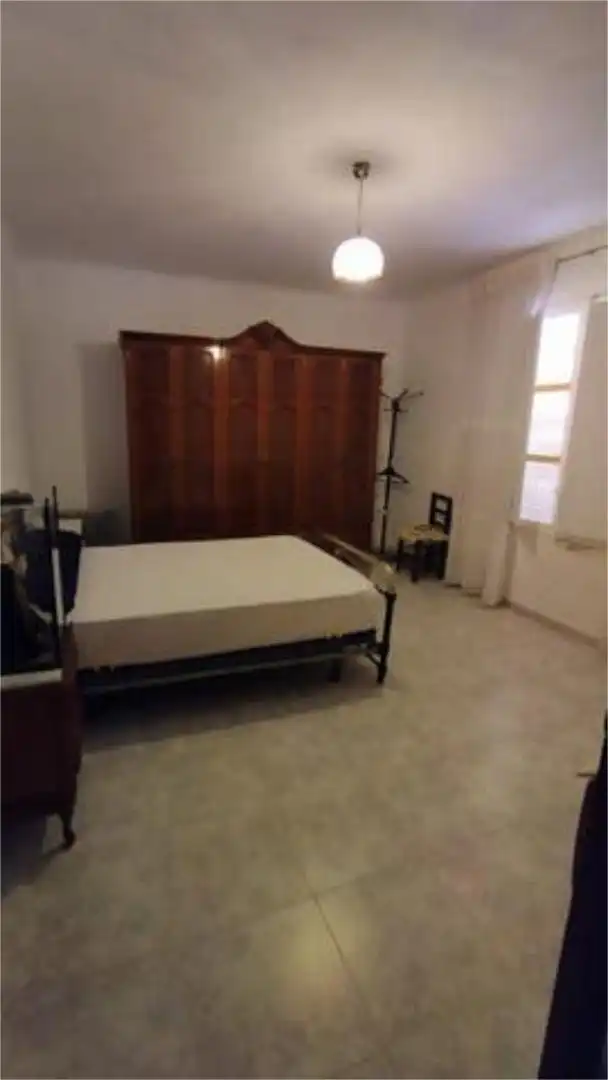 Casa o xalet en venda a Caniles Dormitori de Casa o xalet en venda en Caniles amb Jardí privat, Terrassa i Traster