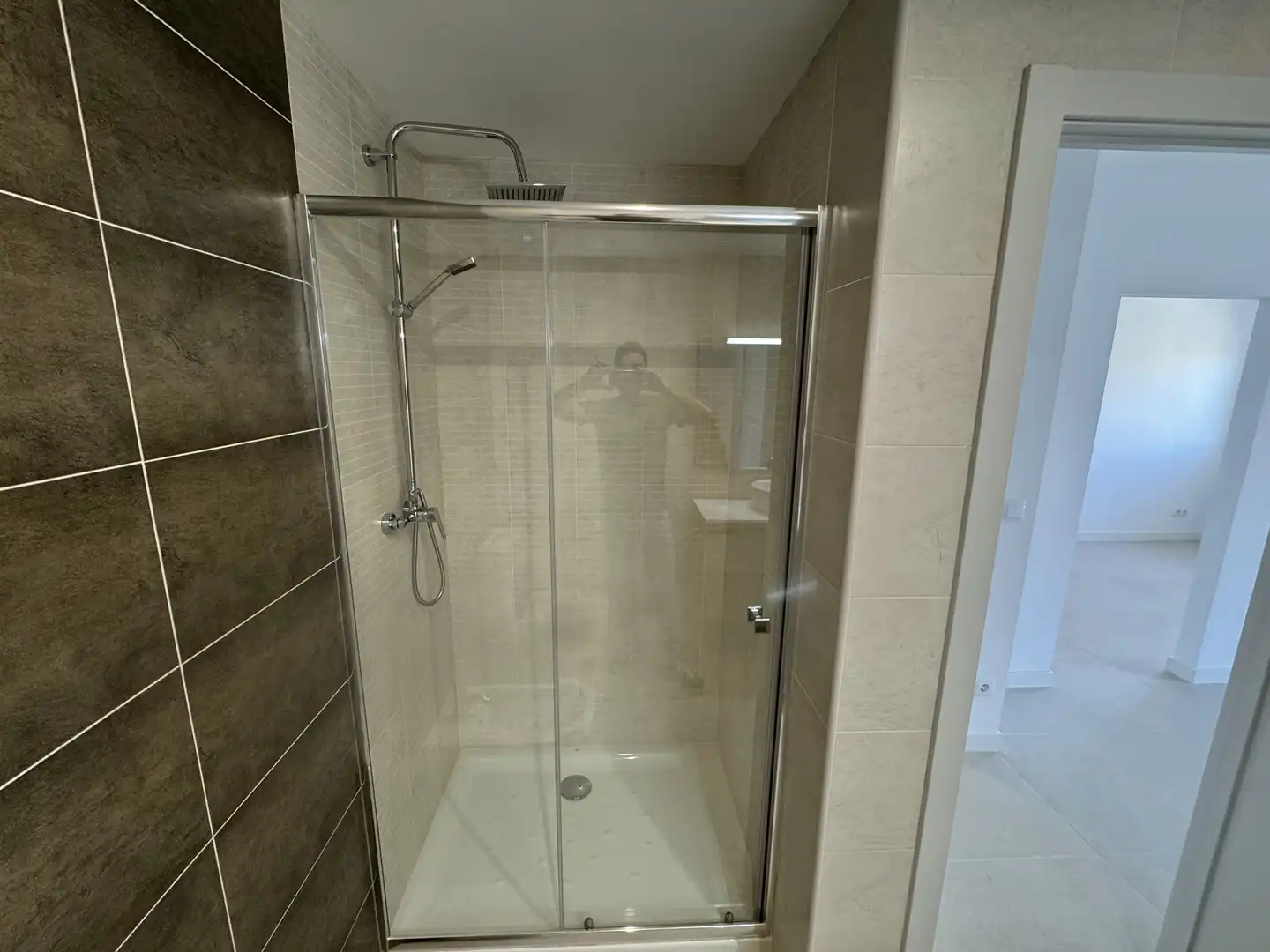 Casa adosada en venta en Carrer Doctor Fleming, 10, Vilanova de Segrià Baño de Casa adosada en venta en Vilanova de Segrià con Aire acondicionado, Calefacción y Jardín privado