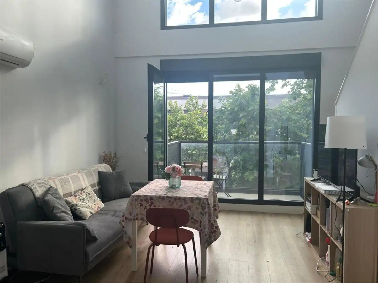 Lofts for rent in Avenida Camino del Monte, 2, Polígono Industrial Sur Balcony of Lofts for rent in San Sebastián de los Reyes with Air Conditioner, Heating and Terrace