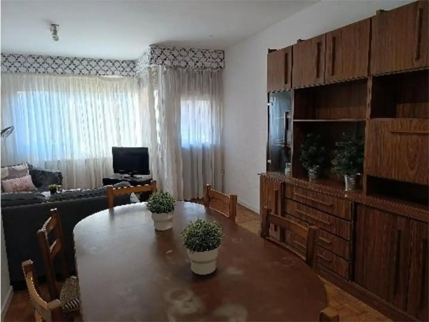 Room in Calle de Iturrama, 2, Iturrama Living room of Flat for share in Pamplona / Iruña with Heating, Furnished and Balcony