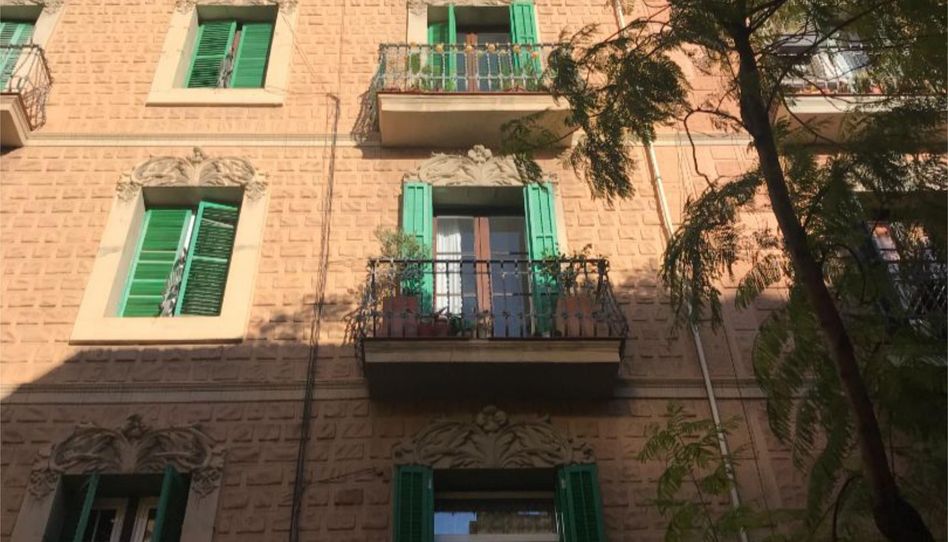 Flat for sale in Carrer de Joan Blanques, 74, Vila de Gràcia, Barcelona Capital - image 1 Photo 1 of Flat for sale in Carrer de Joan Blanques, 74, Vila de Gràcia, Barcelona Capital