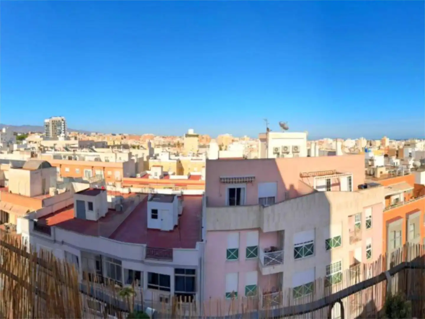 Exterior view of Flat for sale in  Almería Capital  with Air Conditioner and Terrace