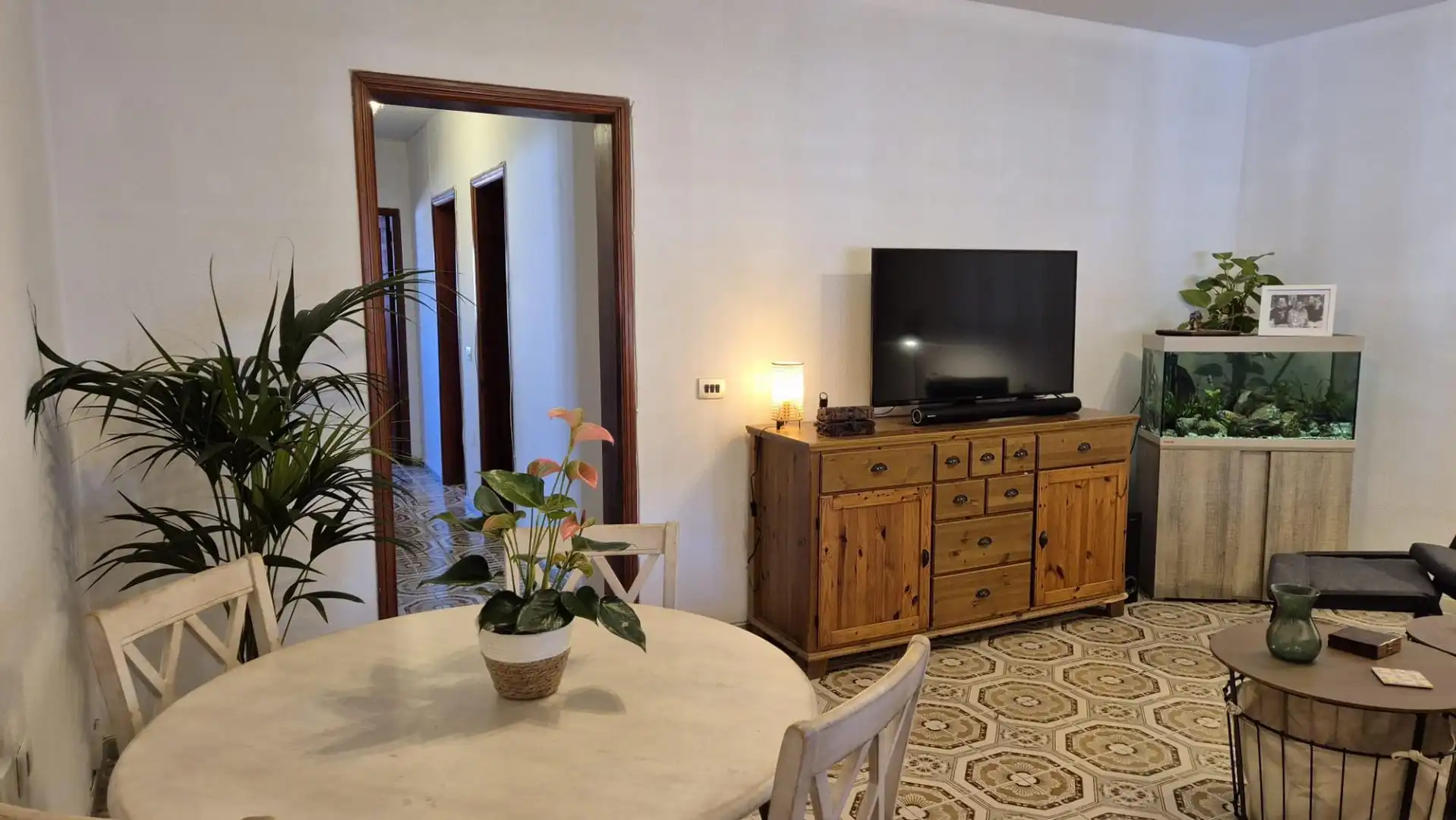 Casa o chalet en venta en Calle Tres Carabelas, 17, Las Caletillas - Punta Larga Sala de estar de Casa o chalet en venta en Candelaria con Aire acondicionado, Terraza y Piscina