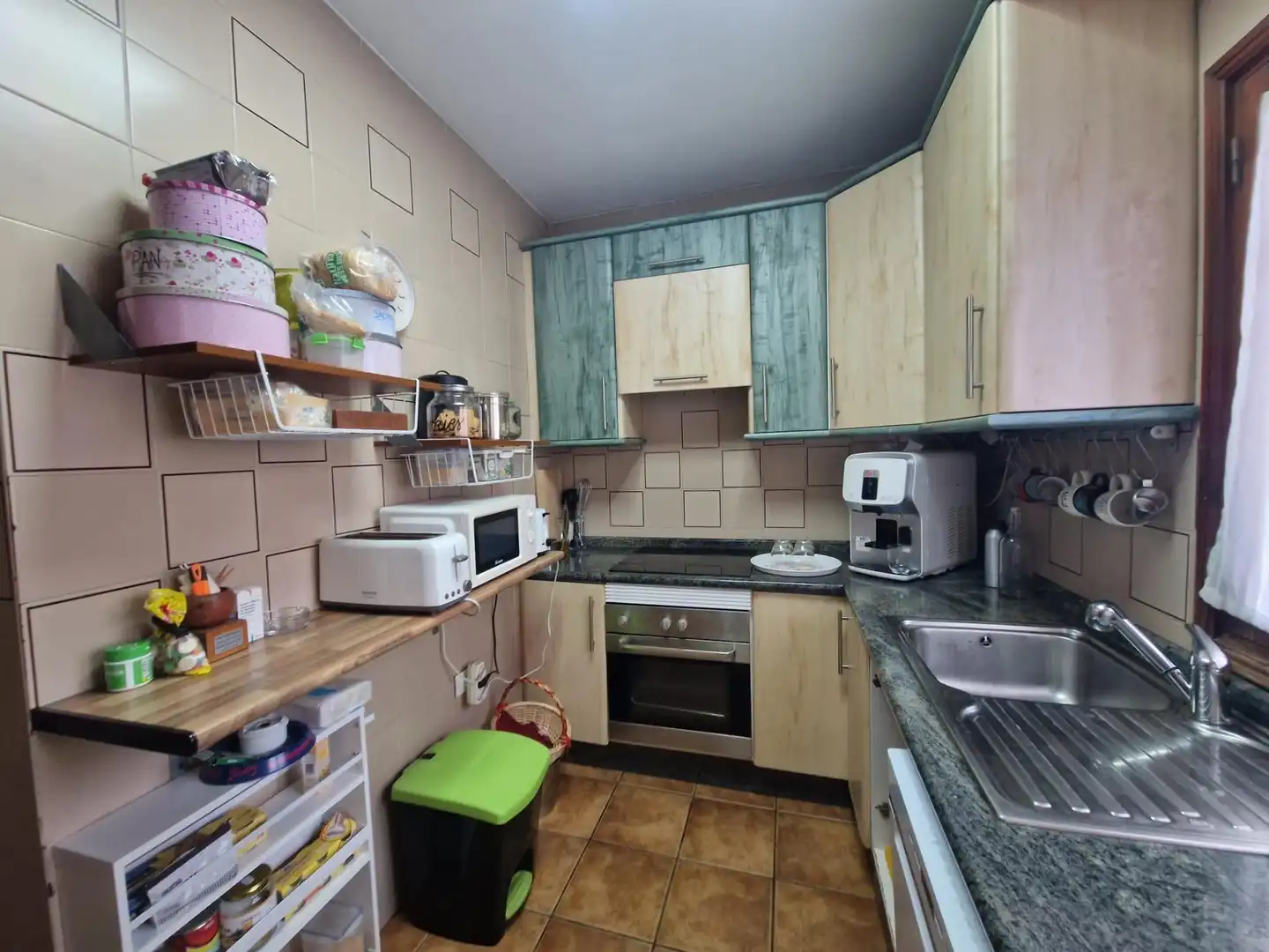 Casa o chalet en venta en Calle Tres Carabelas, 17, Las Caletillas - Punta Larga Cocina de Casa o chalet en venta en Candelaria con Aire acondicionado, Terraza y Piscina