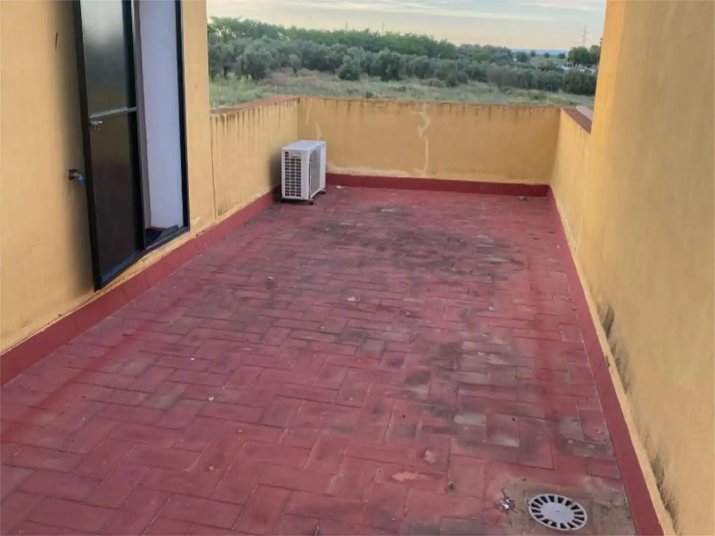 Terraza de Casa adosada en venta en Castilleja de Guzmán con Aire acondicionado, Jardín privado y Terraza