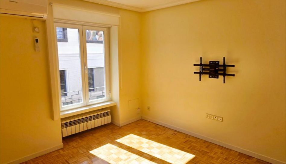 Flat for rent in Calle de Soria, 3, Acacias, Madrid Capital - image 1 Photo 1 of Flat for rent in Calle de Soria, 3, Acacias, Madrid Capital