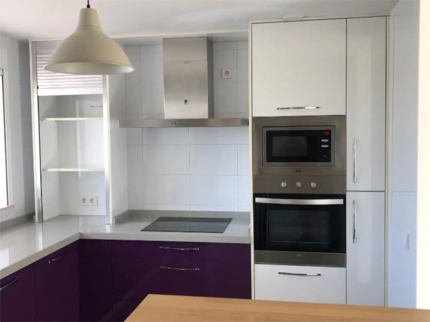 Casa o chalet de alquiler en Roxos, 1, Parroquias de Santiago Cocina de Casa o chalet de alquiler en Santiago de Compostela con Calefacción, Jardín privado y Parquet
