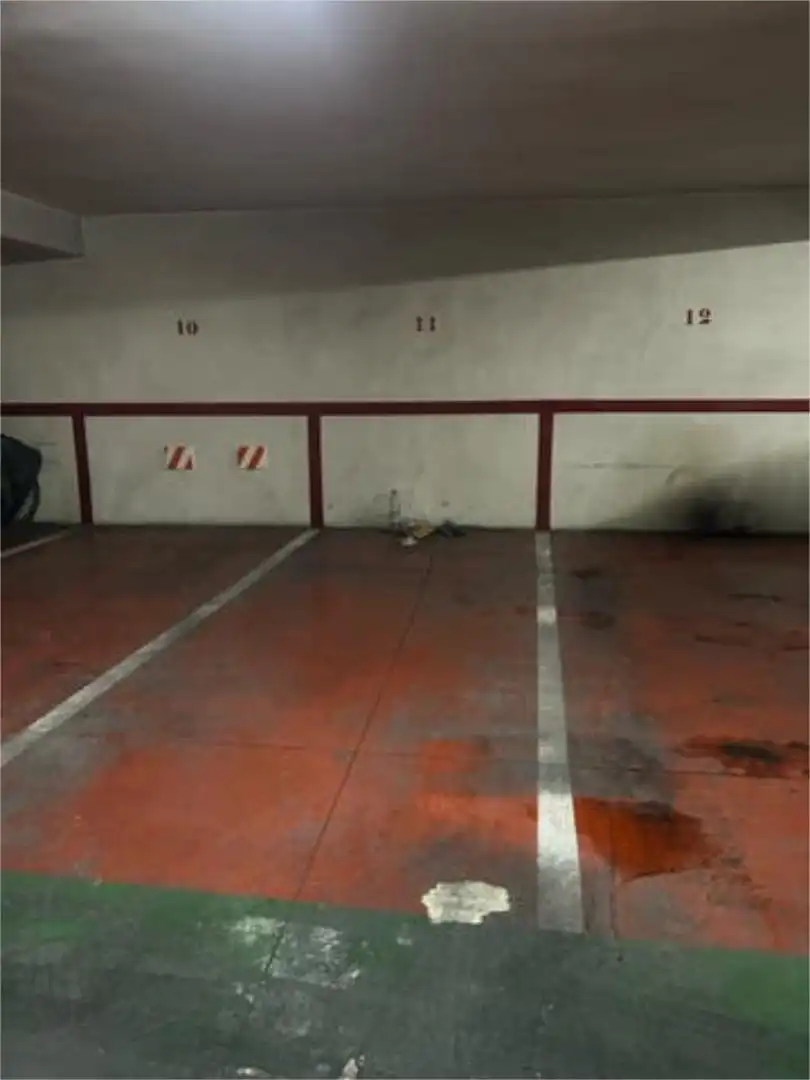 Garaje de alquiler en Maestro Carrascosa - Banda de Música Parking de Garaje de alquiler en Villena