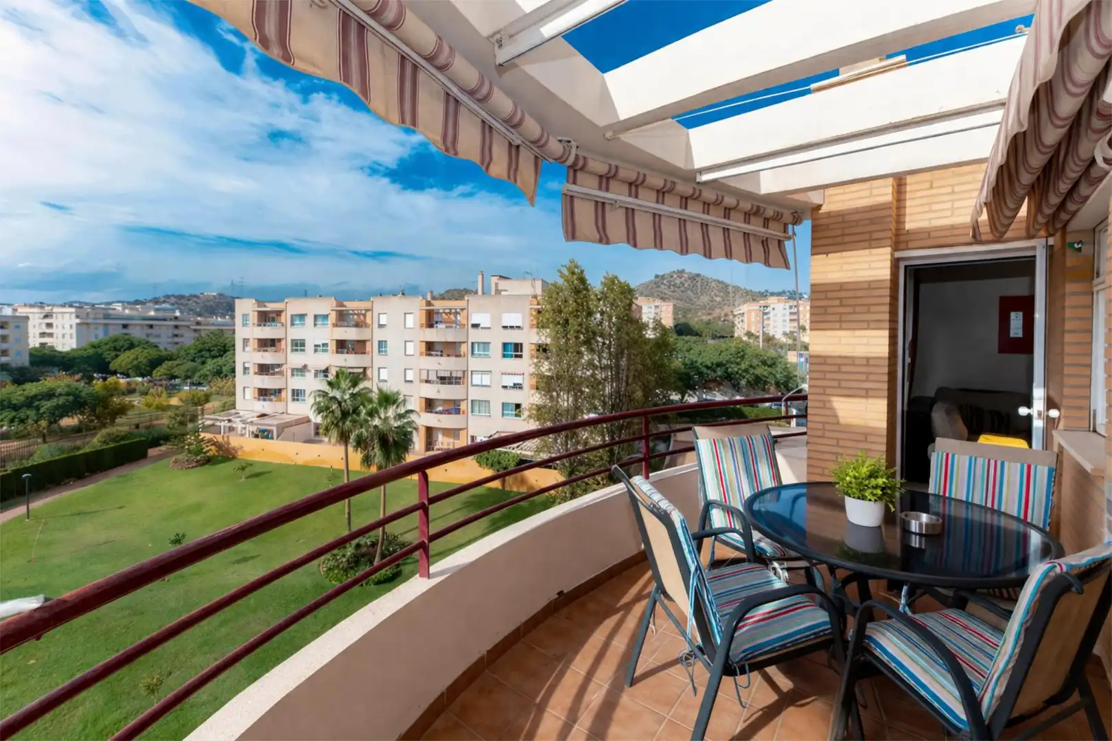 Flat for sale in Calle Andrómeda, 9, El Cónsul - Ciudad Universitaria - El Romeral Terrace of Flat for sale in Málaga Capital with Air Conditioner, Terrace and Swimming Pool