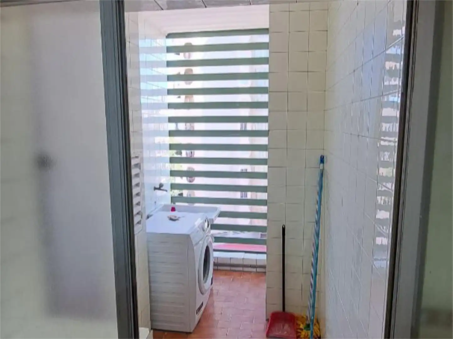 Baño de Piso en venta en Málaga con Calefacción, Terraza y Balcón