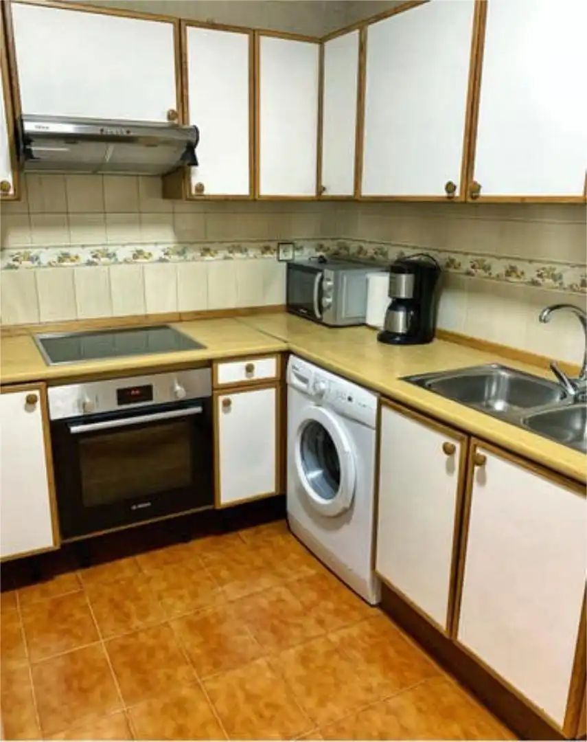 Apartamento de alquiler en Sanxenxo pueblo Cocina de Apartamento de alquiler en Sanxenxo con Terraza, Amueblado y Se aceptan mascotas