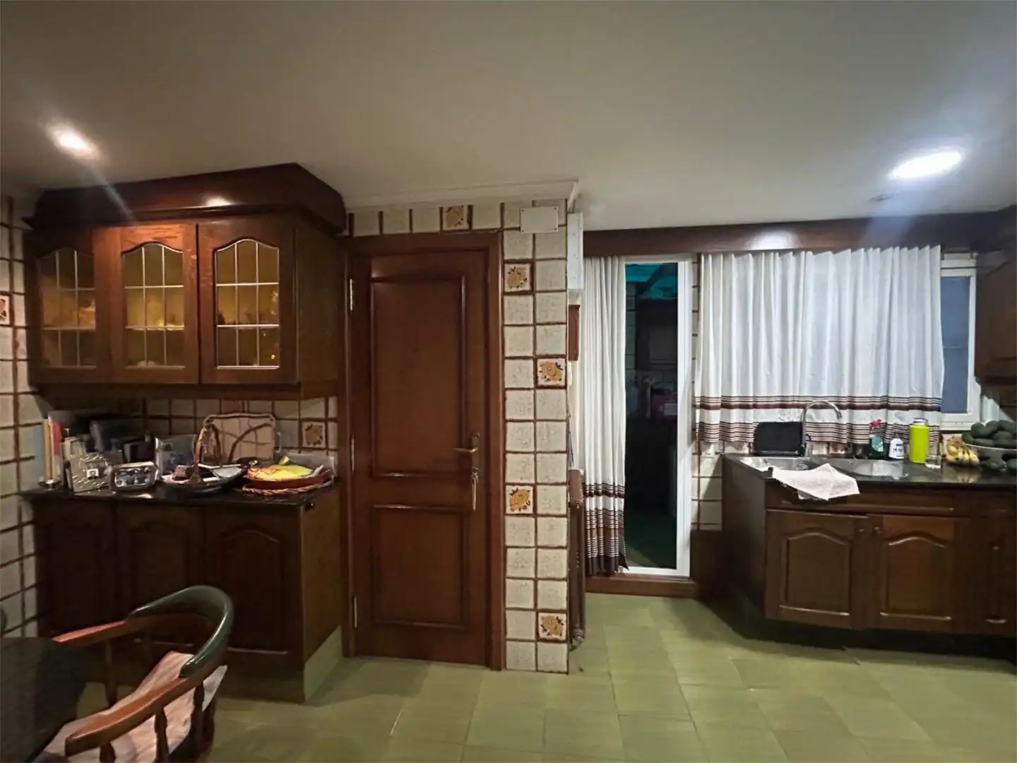 Flat for sale in Carrer de Félix Pizcueta, 18, El Pla del Remei Kitchen of Flat for sale in Valencia Capital with Air Conditioner, Terrace and Balcony