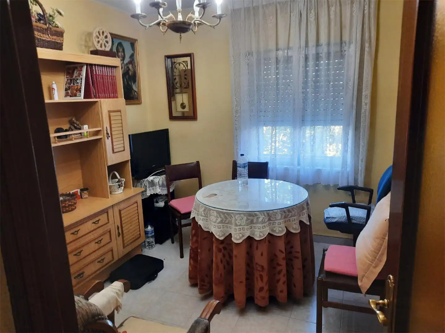 Piso en venta en Calle Poeta Alfonso de Peñalosa, 22, Los Bloques Sala de estar de Piso en venta en Zamora Capital con Amueblado, Lavadora y Microondas