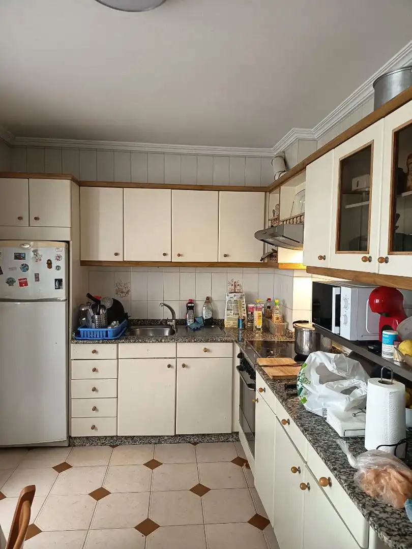 Cocina de Piso en venta en Marín con Trastero y Balcón