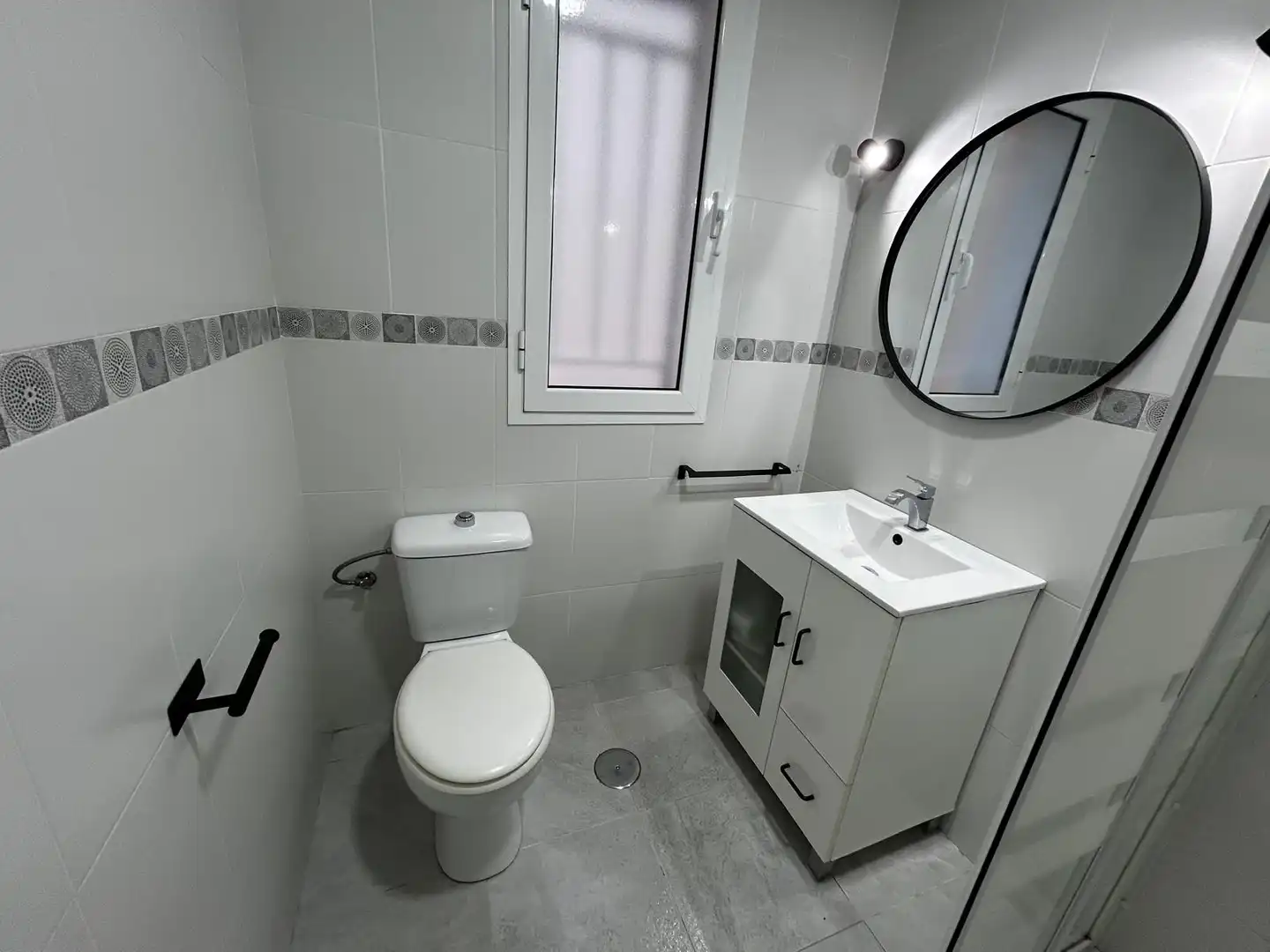Piso en venta en Plaza Joaquín Ramos, 1, Nueva Alcalá Baño de Piso en venta en Alcalá de Guadaira con Aire acondicionado y Balcón