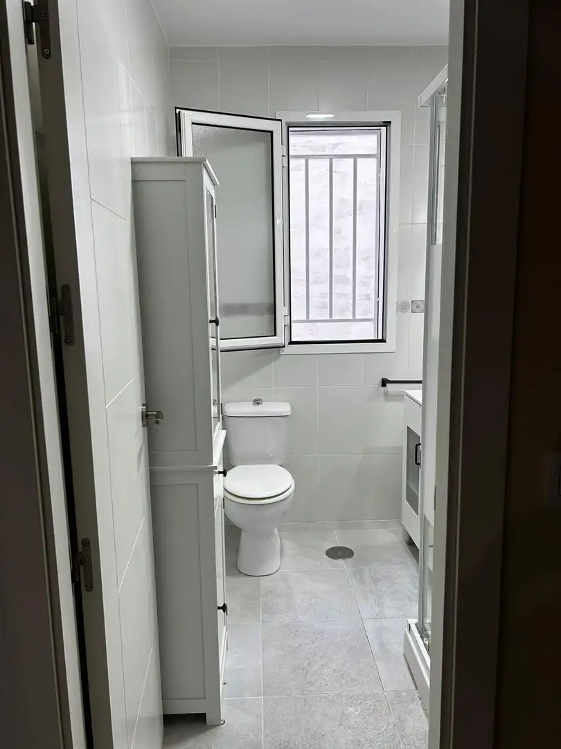 Piso en venta en Plaza Joaquín Ramos, 1, Nueva Alcalá Baño de Piso en venta en Alcalá de Guadaira con Aire acondicionado y Balcón