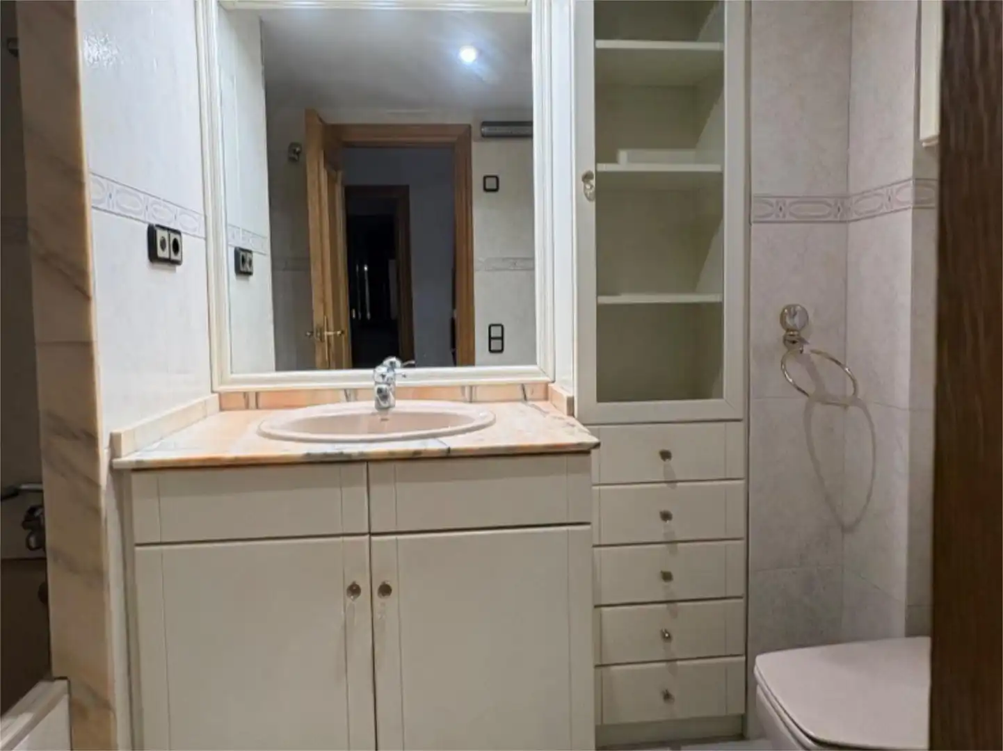 Piso en venta en Carrer de Misser Mascó, 29, Exposició Baño de Piso en venta en Valencia Capital con Terraza y Balcón