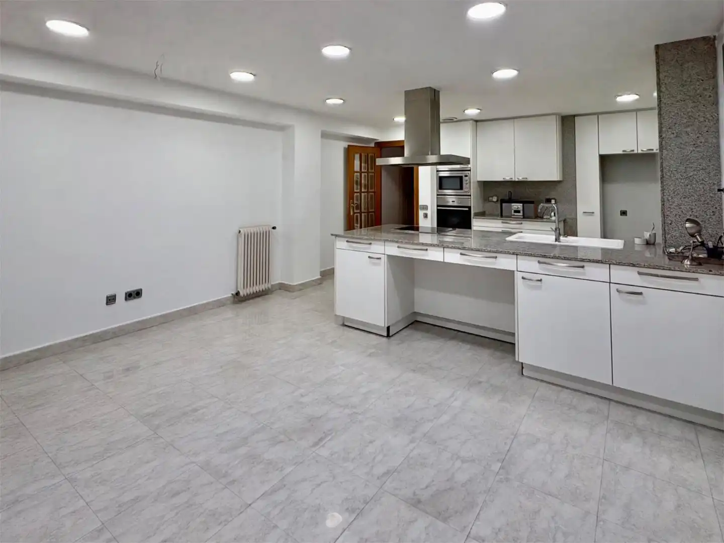 Piso en venta en Carrer de Misser Mascó, 29, Exposició Cocina de Piso en venta en Valencia Capital con Terraza y Balcón