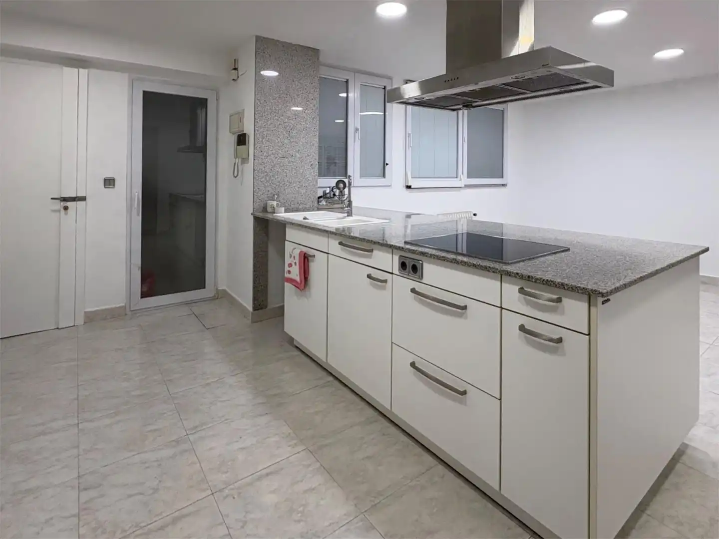 Piso en venta en Carrer de Misser Mascó, 29, Exposició Cocina de Piso en venta en Valencia Capital con Terraza y Balcón