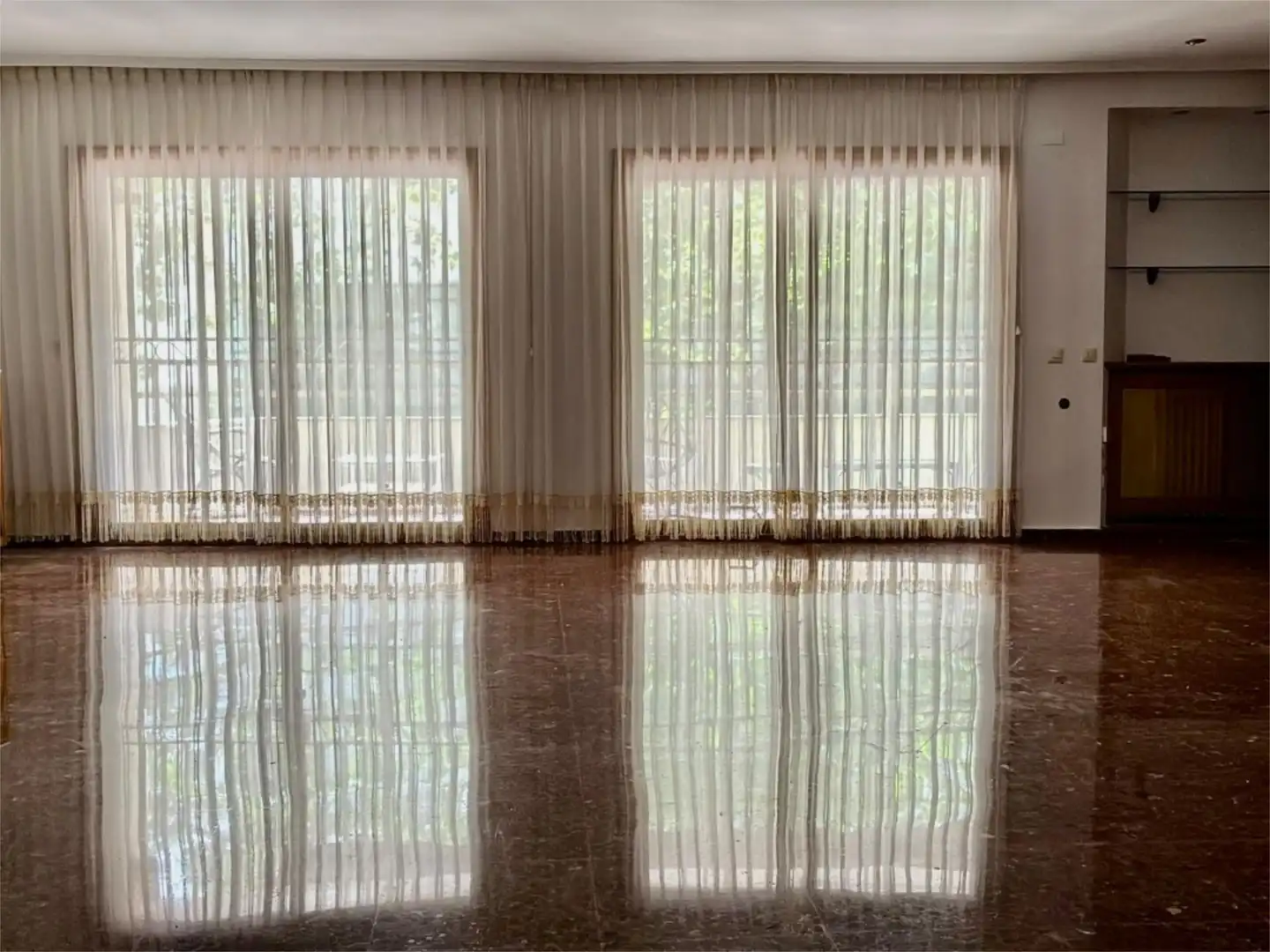 Piso en venta en Carrer de Misser Mascó, 29, Exposició Sala de estar de Piso en venta en Valencia Capital con Terraza y Balcón