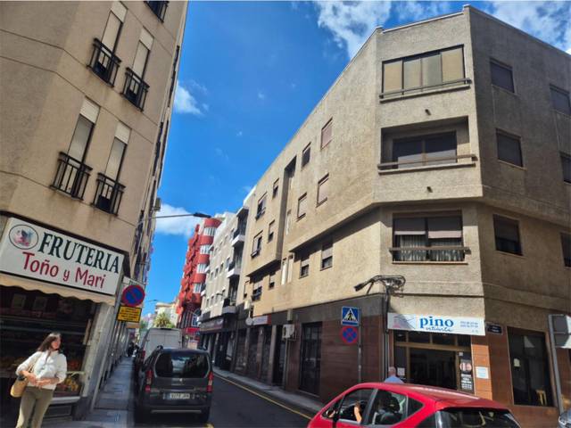 Piso en Venta en Calle Álvarez de Lugo, 44 en Duggi - Rambla - Los Hoteles