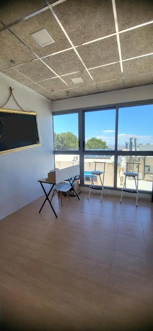 Terrasse von Geschaftsraum zur Miete in Torrevieja mit Klimaanlage