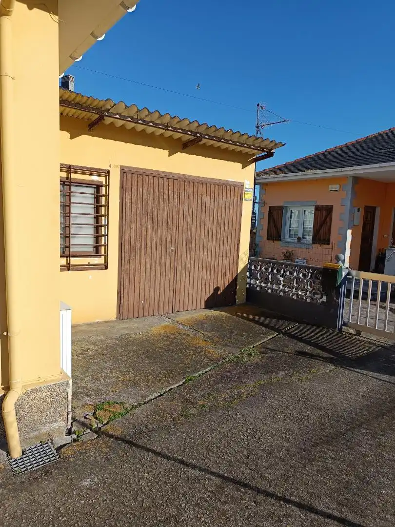 Casa o xalet en venda a Avenida Ollo Do Mar, 9, Foz Vista exterior de Casa o xalet en venda en Foz amb Balcó