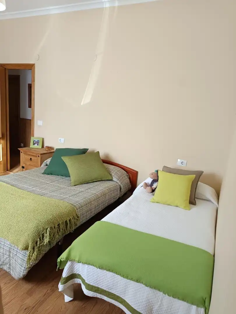 Casa o xalet en venda a Avenida Ollo Do Mar, 9, Foz Dormitori de Casa o xalet en venda en Foz amb Balcó