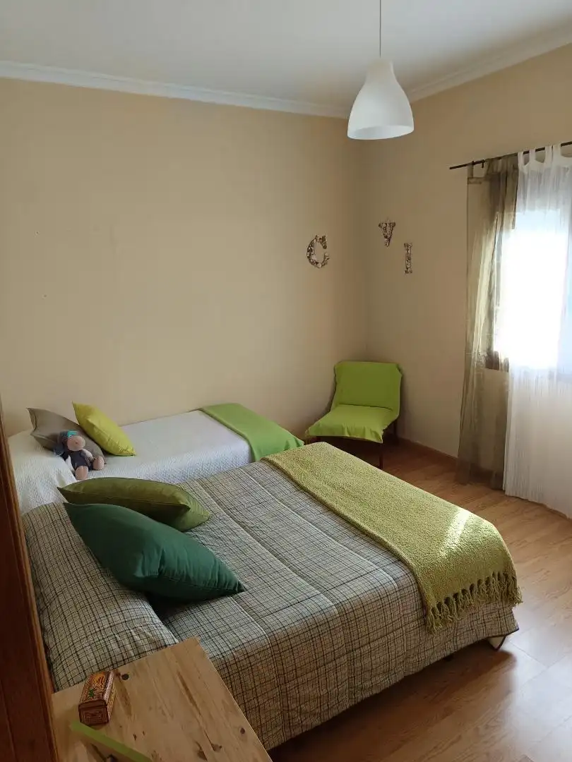 Casa o xalet en venda a Avenida Ollo Do Mar, 9, Foz Dormitori de Casa o xalet en venda en Foz amb Balcó