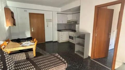Piso de alquiler en Carrer del Castell de Cullera, 31, La Torre, Valencia Capital - imagen 4 Foto 4 de Piso de alquiler en Carrer del Castell de Cullera, 31, La Torre, Valencia Capital