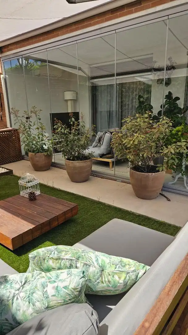 Piso en venta en Avenida Rey Juan Carlos I, 23, Zona Monte El Pilar Terraza de Piso en venta en Majadahonda con Aire acondicionado, Calefacción y Jardín privado