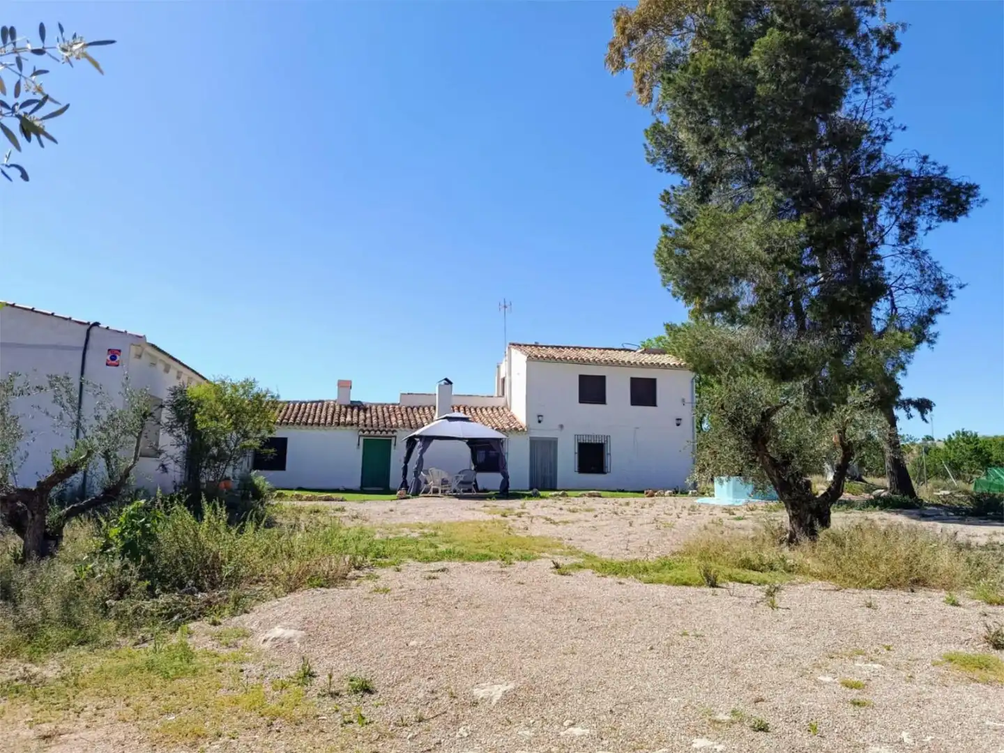 Piso en venta en Calle Diseminados, 1005, Hellín Vista exterior de Piso en venta en Hellín con Calefacción, Jardín privado y Parquet