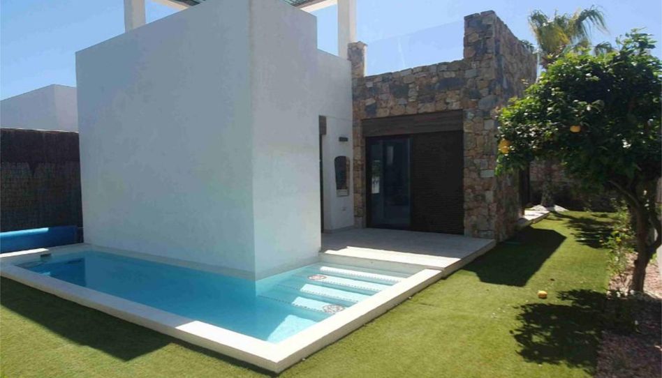 Houses for sale in Calle Cantábrico, 18, Lomas de Cabo Roig - Los Dolses, Orihuela - image 1 Photo 1 of Houses for sale in Calle Cantábrico, 18, Lomas de Cabo Roig - Los Dolses, Orihuela