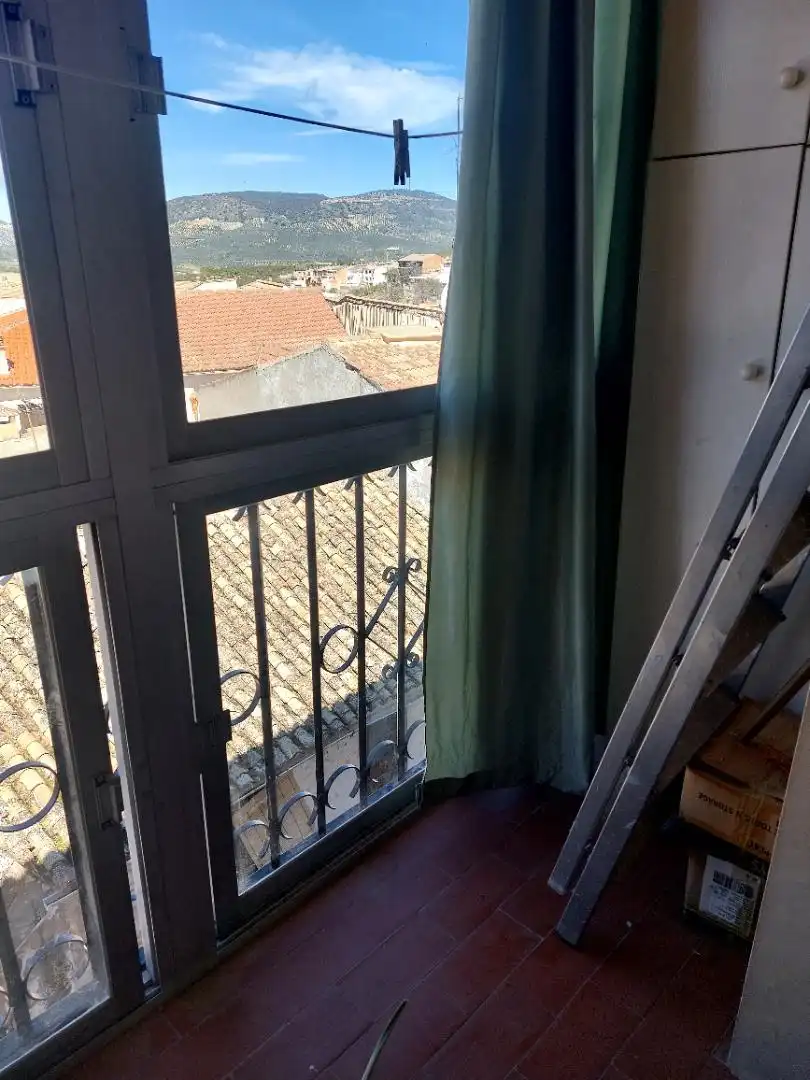 Piso en venta en Calle Real, 15, Alcalá la Real Terraza de Piso en venta en Alcalá la Real con Balcón