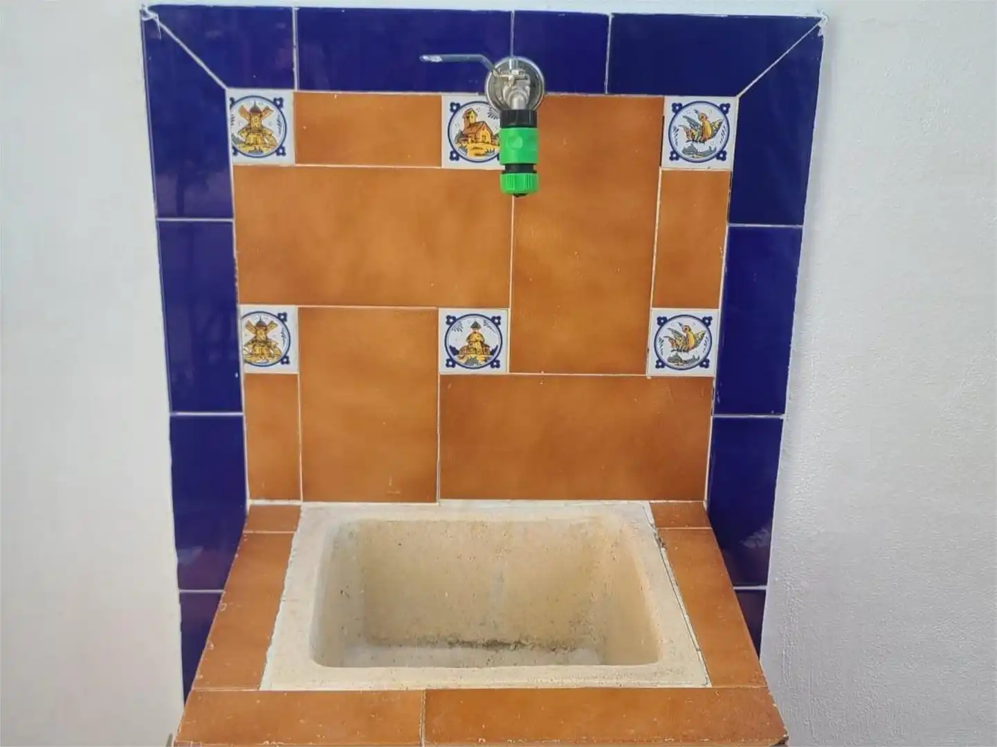 Flat for sale in Calle Antonio García Corona, 1, Triana Oeste Bathroom of Flat for sale in Sevilla Capital with Air Conditioner, Terrace and Balcony