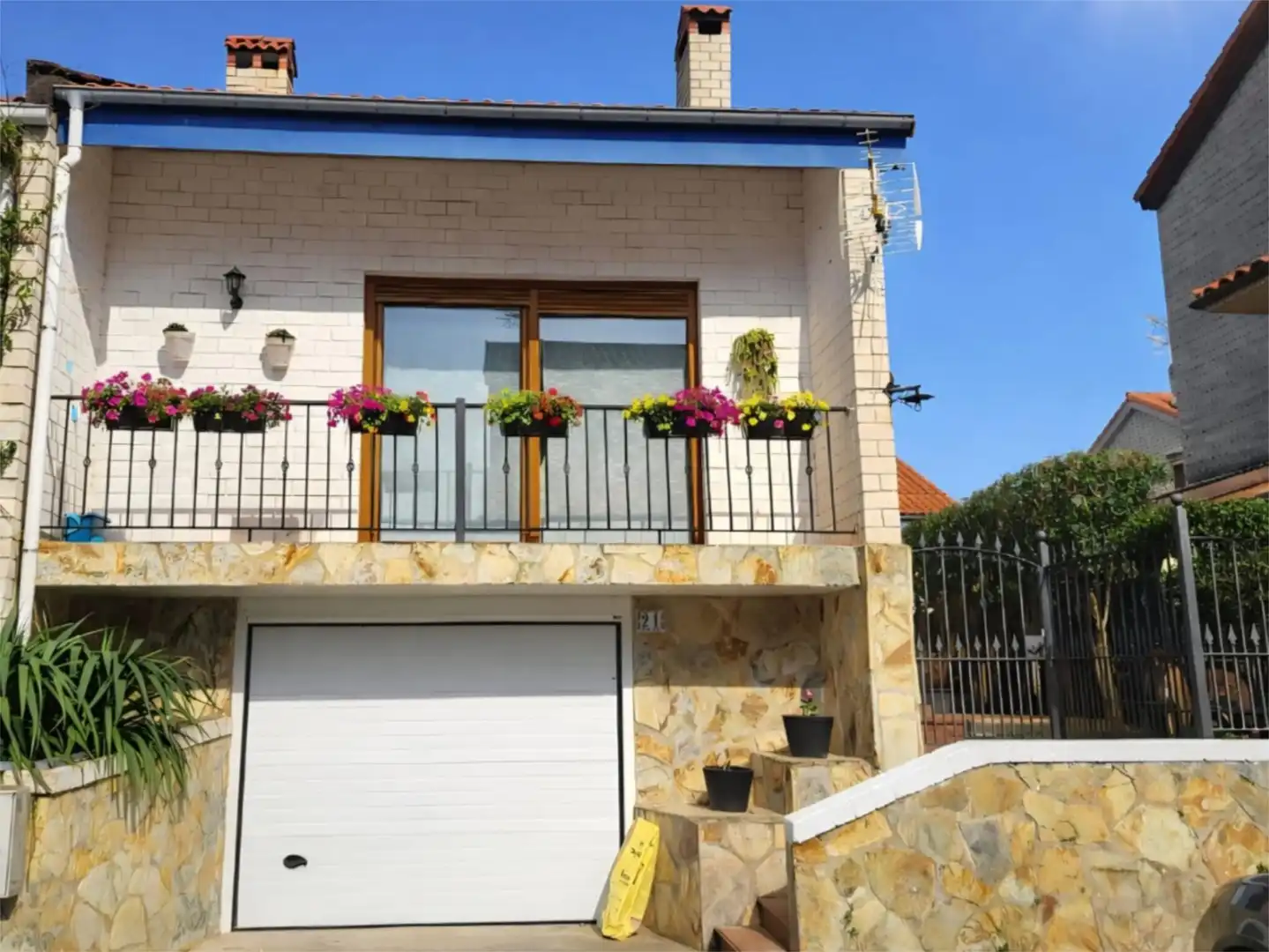 Haus oder Chalet zum Verkauf in Avenida Luis de la Concha, 1, Renedo